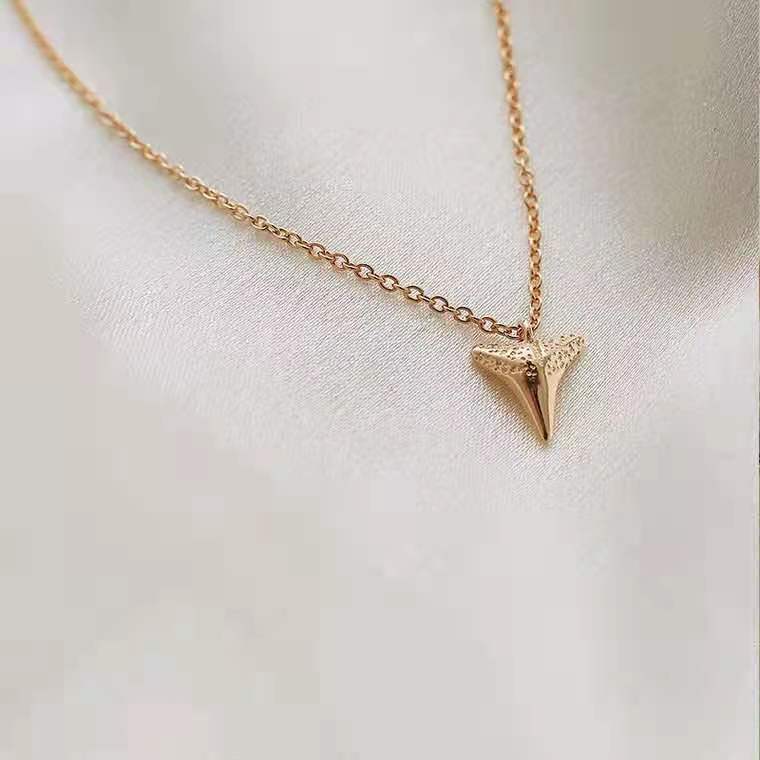 Hakari Sterling Silver Shark Tooth Necklace